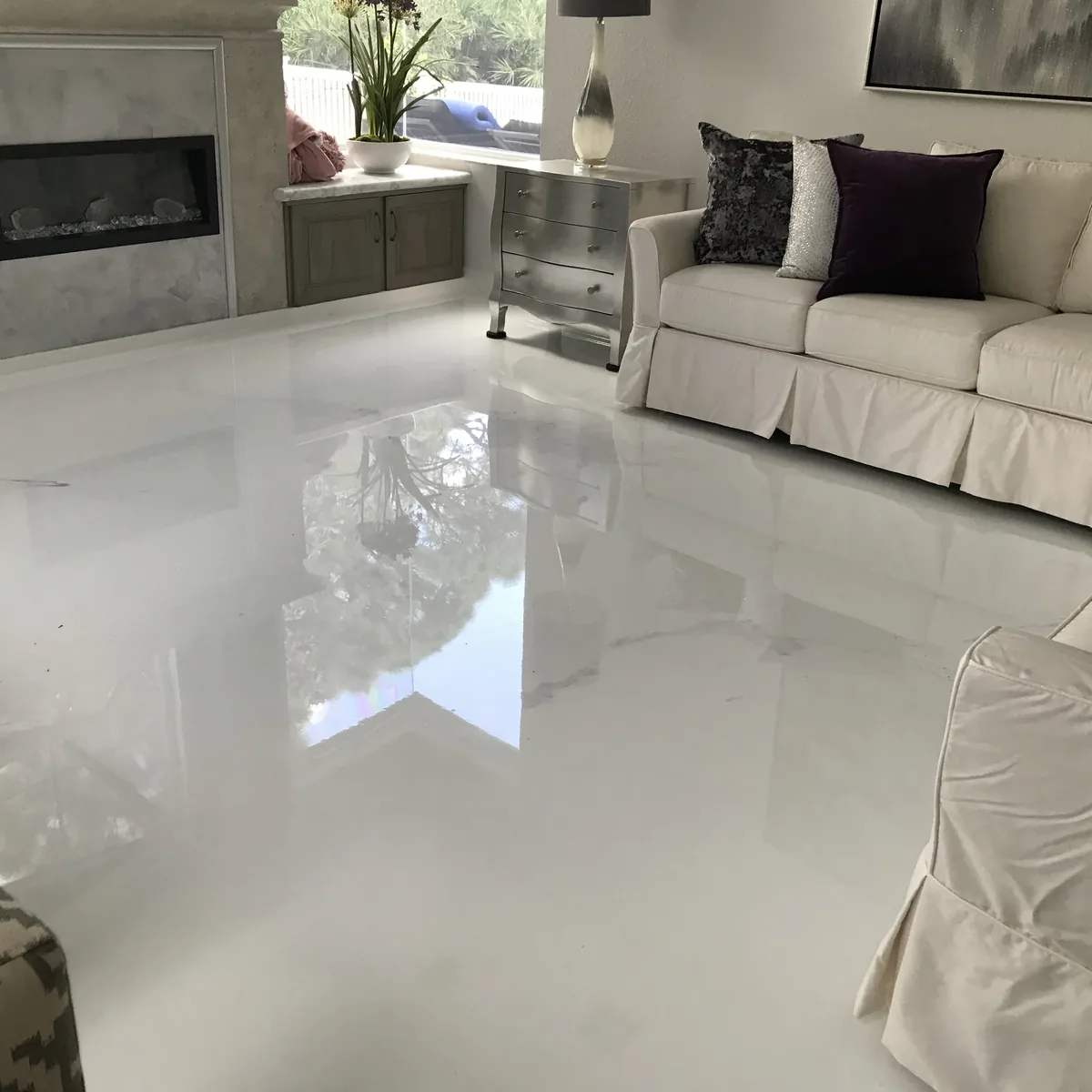 White metallic epoxy interior floor in Twin Falls, Idaho